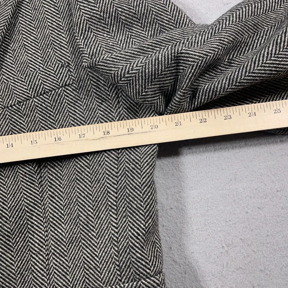 Vintage Herringbone‎ Tweed Blazer Mens 40R Gray Wool Blend Old Money Classic
